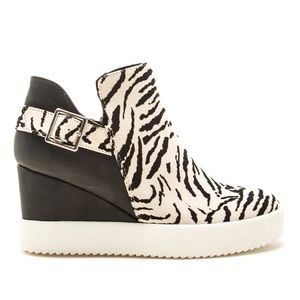 Zebra sneaker wedge